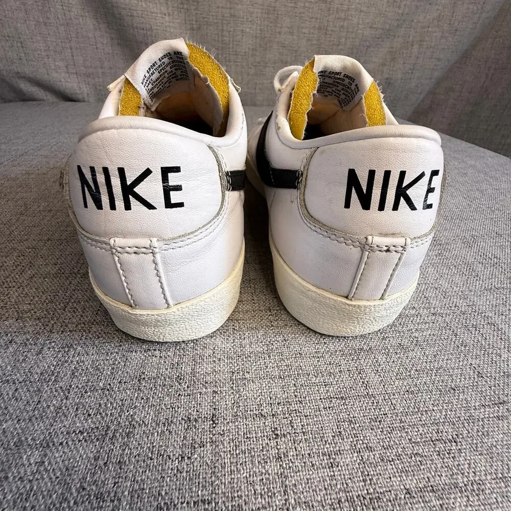 Nike Blazer Low 77 Vintage White Black Mens 9.5 Sneakers Shoes DA6364-101